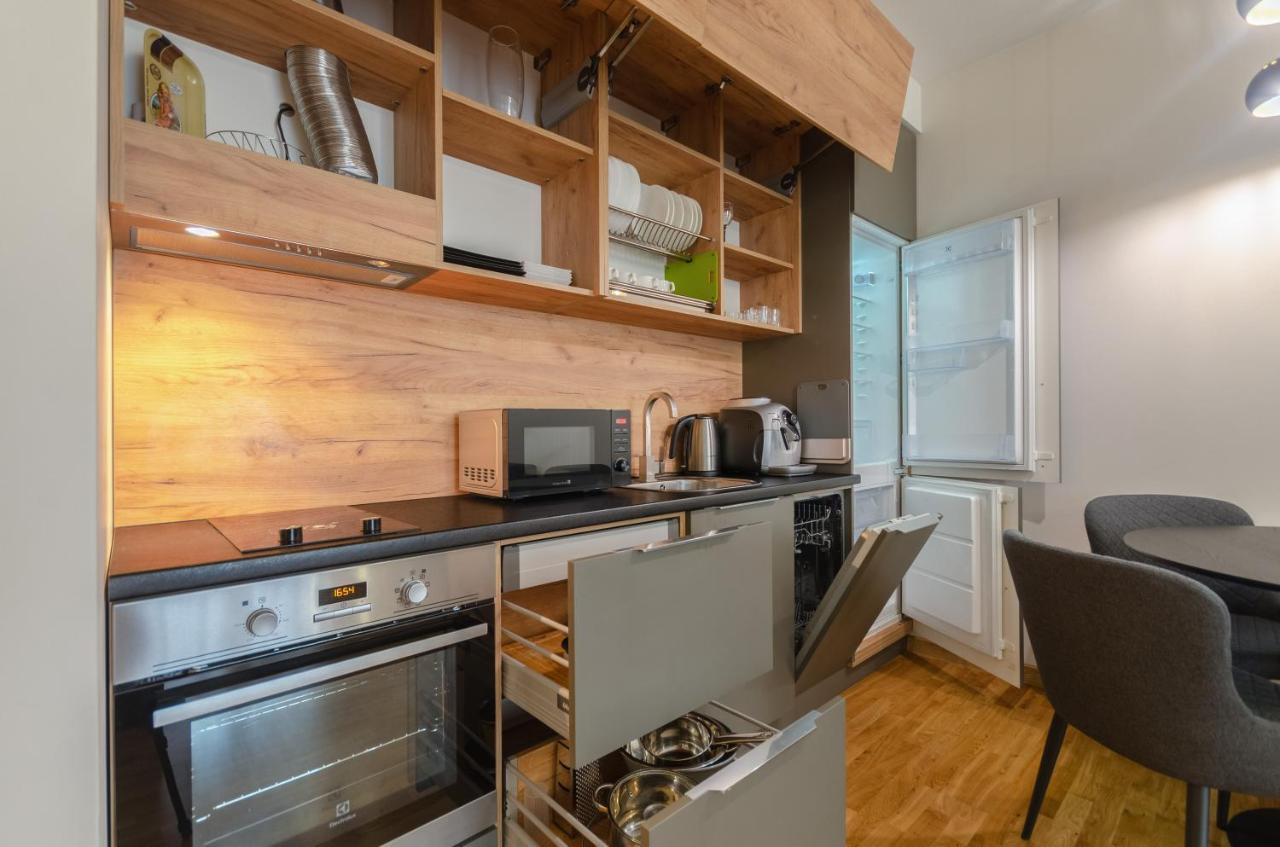 Petrovdom 408-467-471-277-377 In Central Park Cozy Apartments 키예프 외부 사진
