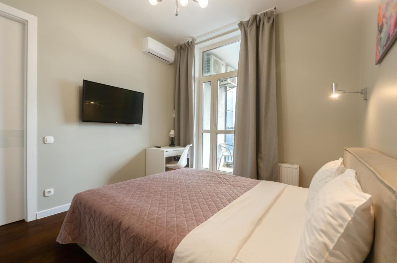Petrovdom 408-467-471-277-377 In Central Park Cozy Apartments 키예프 외부 사진