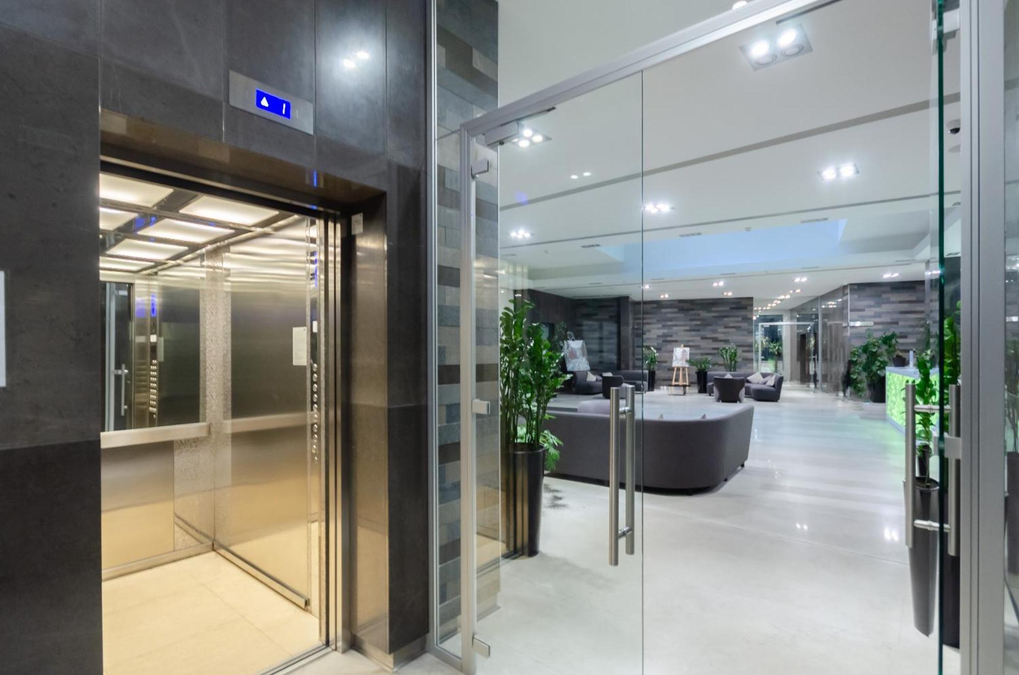 Petrovdom 408-467-471-277-377 In Central Park Cozy Apartments 키예프 외부 사진