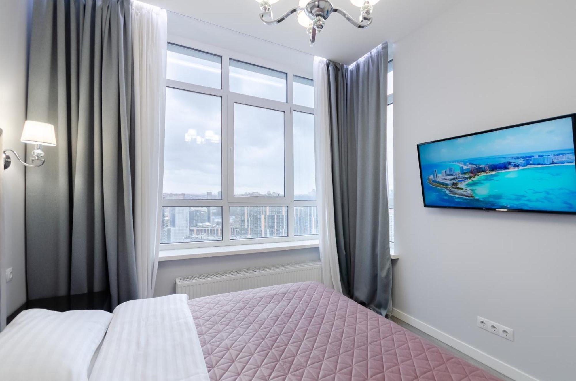 Petrovdom 408-467-471-277-377 In Central Park Cozy Apartments 키예프 외부 사진